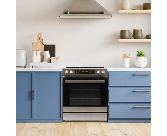 Cuisinière encastrable à induction de 30 po avec convection européenne véritable Danby - DIRC300BSSC