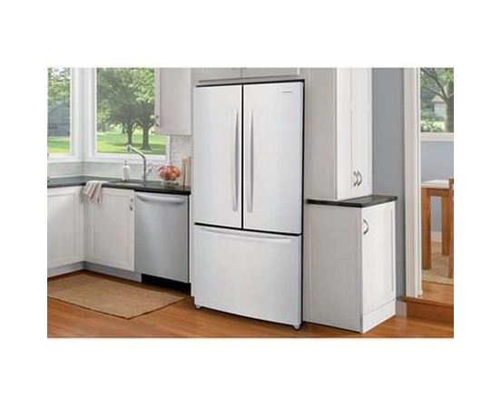Réfrigérateur trois portes avec porte à deux battants à profondeur de comptoir de 17,6 pi³ Frigidaire - FRFG1723AW