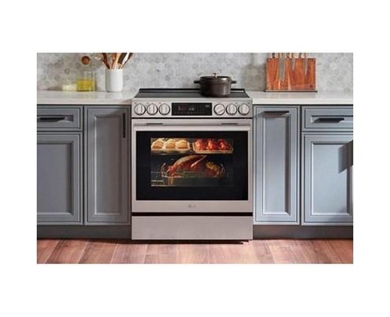 Cuisinière encastrée électrique de 30 po avec Air Fry LG - LSEL6335XE