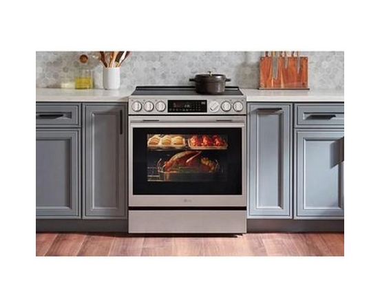 Cuisinière encastrée électrique de 30 po avec Air Fry LG - LSEL6337XE