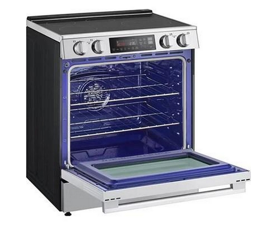 Cuisinière à induction intelligente encastrable de 6,3 pi³ avec convection ProBake® et fonction Air Fry LG - LSIL6334XE