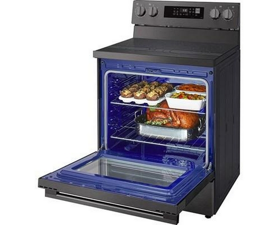 Cuisinière électrique intelligente de 30 po avec fonction Air Fry LG - LREN6325ZE