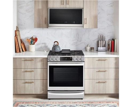 Four à micro-ondes à hotte intégrée de 30 po, 2,1 pi³. avec EasyClean® LG - MVEL2137F