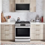 Four à micro-ondes à hotte intégrée de 30 po, 2,1 pi³. avec EasyClean® LG - MVEL2137F