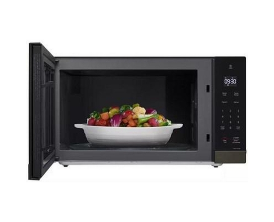 Four à micro-ondes de comptoir de 24 po, 2,0 pi³ avec inverter intelligent LG - MSER2090D