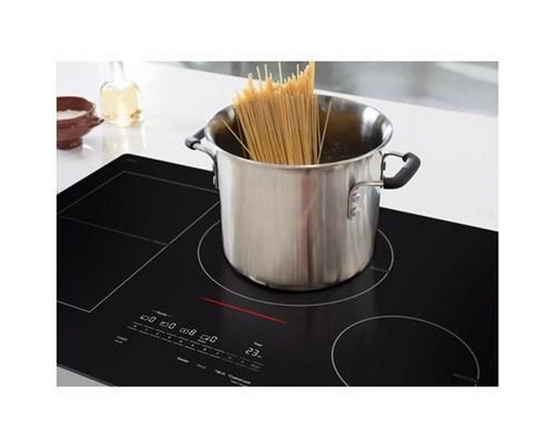 Table de cuisson encastrée à induction de 30 po avec UltraHeat™ LG - CBIH3017BE