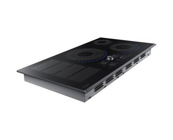 Table de cuisson encastrée à induction de 36 po. avec Virtual Flame Technology™ Samsung - NZ36K7880UG/AA