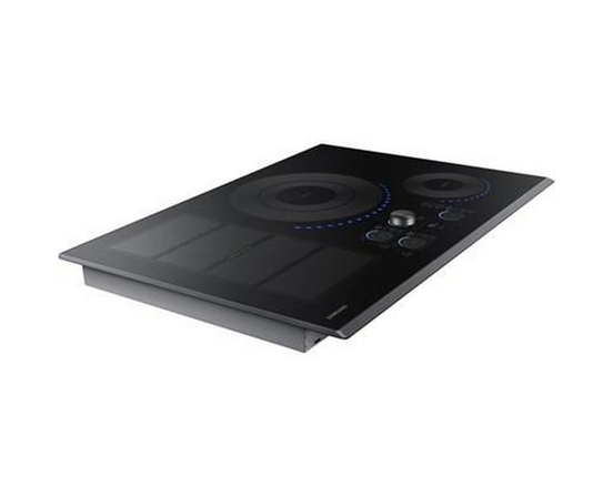 Table de cuisson encastrée à induction de 30 po. avec Virtual Flame Technology™ Samsung - NZ30K7880UG/AA