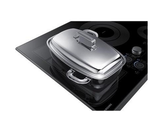 Table de cuisson encastrée à induction de 30 po. avec Virtual Flame Technology™ Samsung - NZ30K7880UG/AA