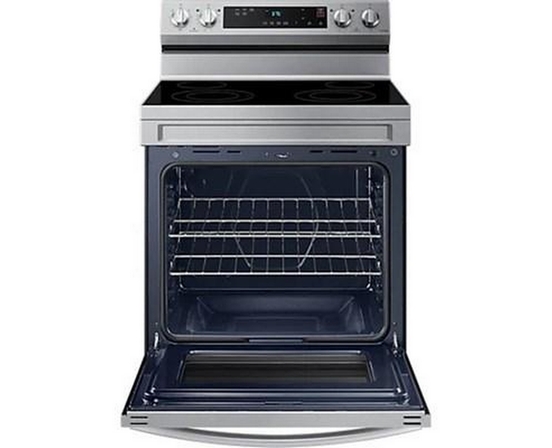 Cuisinière amovible électrique de 30 po. avec connectivité WI-FI Samsung - NE63A6111SS/AC