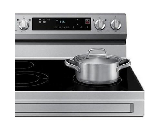 Cuisinière amovible électrique de 30 po. avec connectivité WI-FI Samsung - NE63A6111SS/AC