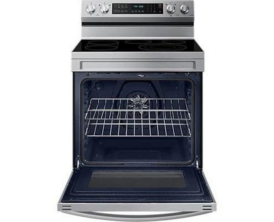 Cuisinière amovible électrique de 30 po. avec connectivité WI-FI Samsung - NE63A6711SS/AC