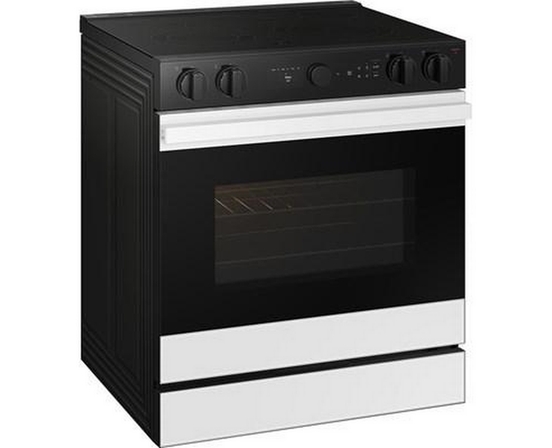 Cuisinière électrique Smart Bespoke de 6,3 pi³ Samsung - NSE6DB850012/AC