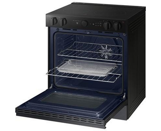 Cuisinière électrique Smart Bespoke de 6,3 pi³ Samsung - NSE6DG8500MT/AC