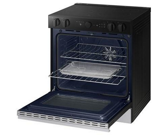 Cuisinière électrique Smart Bespoke de 6,3 pi³ Samsung - NSE6DG8700SR/AC
