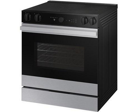 Cuisinière électrique Smart Bespoke de 6,3 pi³ Samsung - NSE6DG8700SR/AC