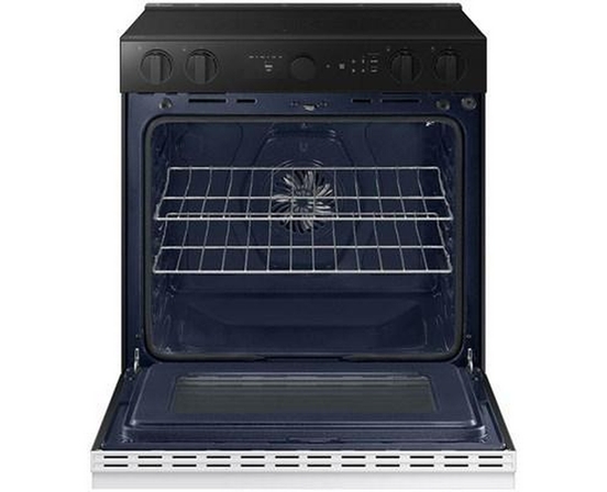 Cuisinière électrique Smart Bespoke de 6,3 pi³ Samsung - NSE6DB870012/AC