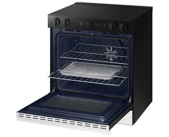Cuisinière électrique Smart Bespoke de 6,3 pi³ Samsung - NSE6DB870012/AC