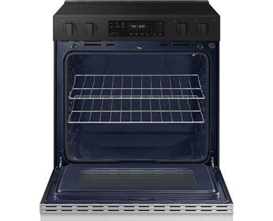 Cuisinière électrique Smart Bespoke de 6,3 pi³ Samsung - NSE6DG8100SR/AC
