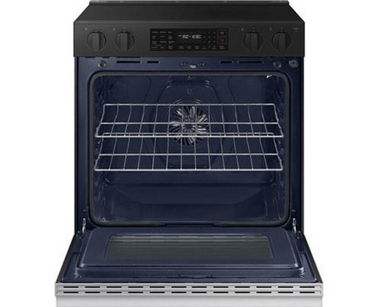 Cuisinière électrique Smart Bespoke de 6,3 pi³ Samsung - NSE6DG8300SR/AC