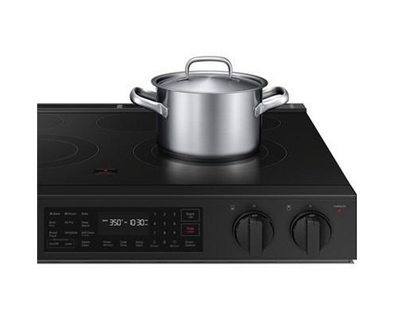 Cuisinière électrique Smart Bespoke de 6,3 pi³ Samsung - NSE6DG8300SR/AC