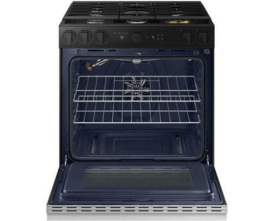 Cuisinière à gaz Smart Bespoke de 6,0 pi³ Samsung - NSG6DG8700SR/AA