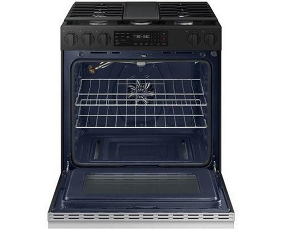 Cuisinière à gaz Smart Bespoke de 6,0 pi³ Samsung - NSG6DG8300SR/AA