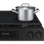 Cuisinière à gaz Smart Bespoke de 6,0 pi³ Samsung - NSG6DG8300SR/AA