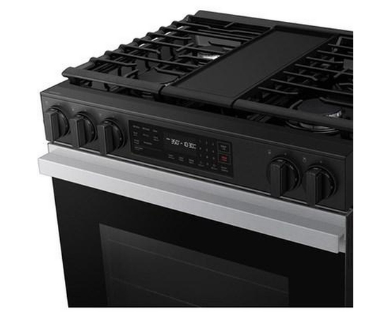Cuisinière à gaz Smart Bespoke de 6,0 pi³ Samsung - NSG6DG8300SR/AA