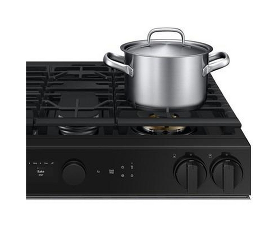 Cuisinière à gaz Smart Bespoke de 6,0 pi³ Samsung - NSG6DG8500SR/AA