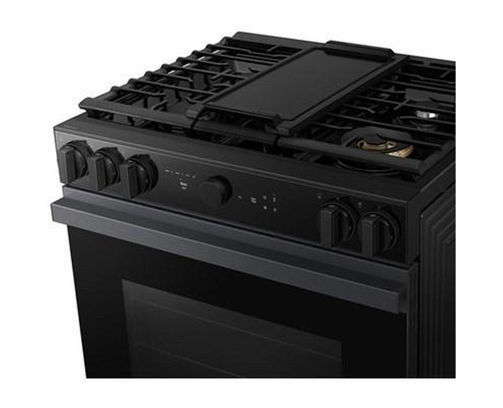 Cuisinière à gaz Smart Bespoke de 6,0 pi³ Samsung - NSG6DG8500MT/AA