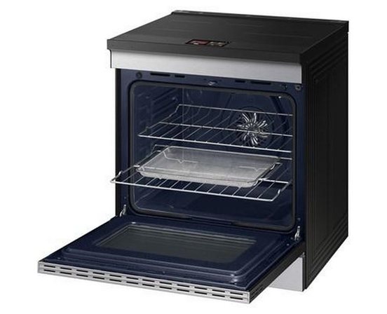Cuisinière à induction Bespoke de 6,3 pi³ Samsung - NSI6DG9900SR/AC