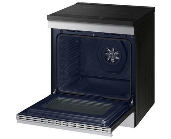 Cuisinière à induction Smart Bespoke de 6,3 pi³ Samsung - NSI6DG9300SR/AC