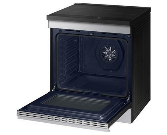 Cuisinière à induction Smart Bespoke de 6,3 pi³ Samsung - NSI6DG9500SR/AC