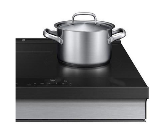 Cuisinière à induction Smart Bespoke de 6,3 pi³ Samsung - NSI6DG9500SR/AC