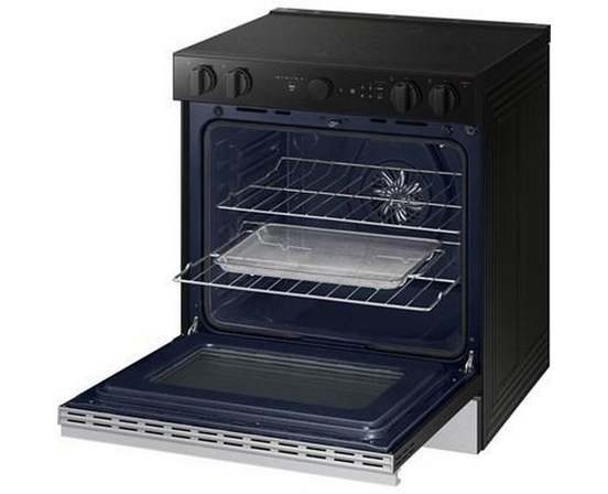 Cuisinière électrique Smart Bespoke de 6,3 pi³ Samsung - NSE6DG8500SR/AC