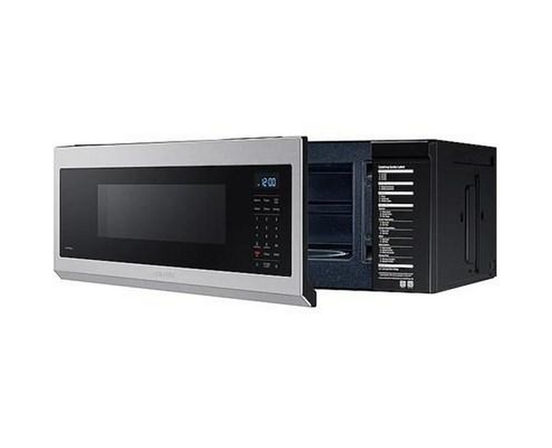 Four à micro-ondes à hotte intégrée de 30 po., 1.1 pi³ avec connectivité Wi-Fi Samsung - ME11A7510DS/AC