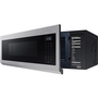 Four à micro-ondes à hotte intégrée de 30 po., 1.1 pi³ avec connectivité Wi-Fi Samsung - ME11A7510DS/AC