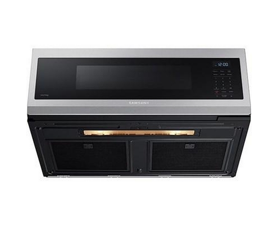 Four à micro-ondes à hotte intégrée de 30 po., 1.1 pi³ avec connectivité Wi-Fi Samsung - ME11A7510DS/AC