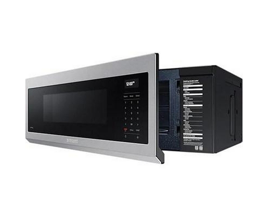Four à micro-ondes à hotte intégrée de 30 po., 1.1 pi³ avec connectivité Wi-Fi Samsung - ME11A7710DS/AC