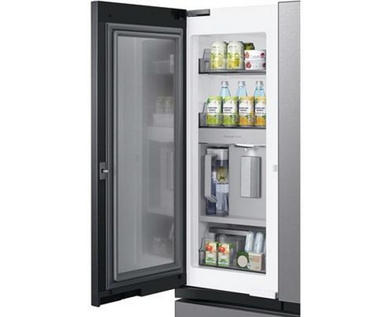 Réfrigérateur trois portes avec porte à deux battants Bespoke, à profondeur de comptoir de 36 po., 24 pi³ avec machine à glaçons double Samsung - RF24BB6600QLAA