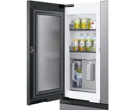 Réfrigérateur quatre portes avec porte à deux battants à profondeur de comptoir Bespoke de 36 po., 23 pi³ avec machine à glaçons double Samsung - RF23BB8600QLAA