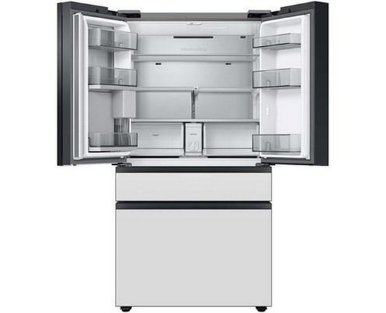 Réfrigérateur quatre portes avec porte à deux battants à profondeur de comptoir de 36 po., 23 pi³ avec machine à glaçons double Samsung - RF23BB8600APAA