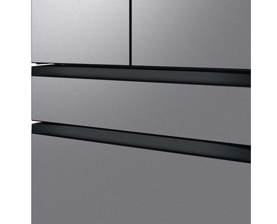 Réfrigérateur quatre portes avec porte à deux battants Bespoke de 36 po., 28.8 pi³ avec machine à glaçons double Samsung - RF29BB8600QLAA