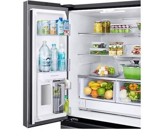 Réfrigérateur trois portes avec porte à deux battants de 33 po, 24,5 pi³. avec Beverage Center™ et pichet d’eau à remplissage automatique Samsung - RF25C5551SG/AA