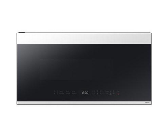 Four à micro-ondes à hotte intégrée Smart Bespoke de 30 po, 1.2 pi³ Samsung - ME21DB650012/AC