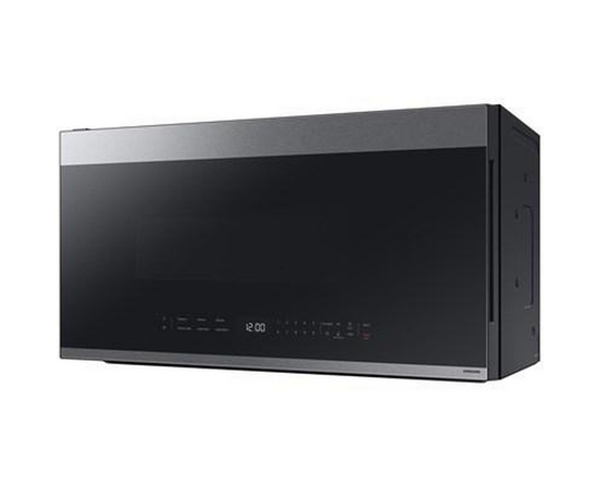 Four à micro-ondes à hotte intégrée Smart Bespoke de 30 po, 2,1 pi³ Samsung - ME21DG6500SR/AC