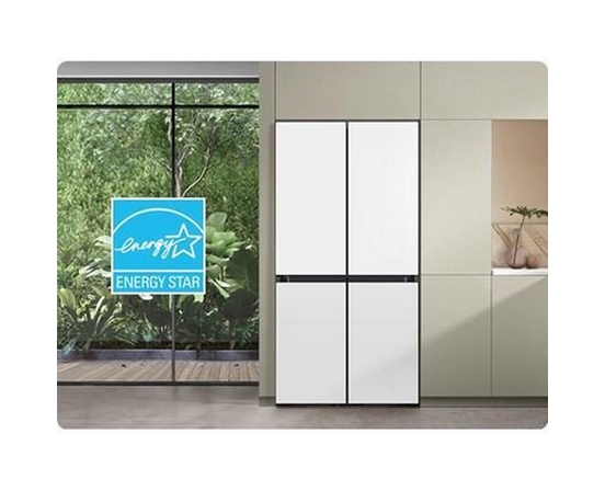 Réfrigérateur quatre portes avec porte à deux battants à profondeur de comptoir Bespoke de 36 po, 22,5 pi³. avec Beverage Center™ Samsung - RF23DB960012AA