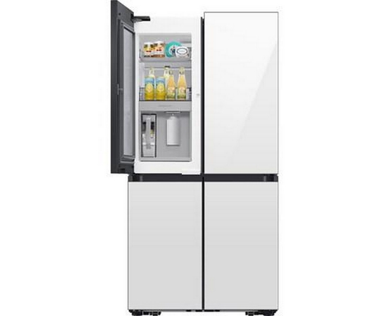 Réfrigérateur quatre portes avec porte à deux battants à profondeur de comptoir Bespoke de 36 po, 22,5 pi³. avec Beverage Center™ Samsung - RF23DB960012AA