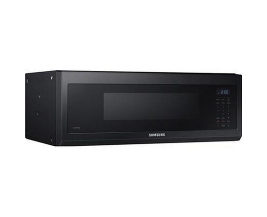 Four à micro-ondes intelligent de 30 po et 1,1 pi³., à hotte intégrée avec Wi-Fi et contrôle vocal Samsung - ME11F7510MT/AC